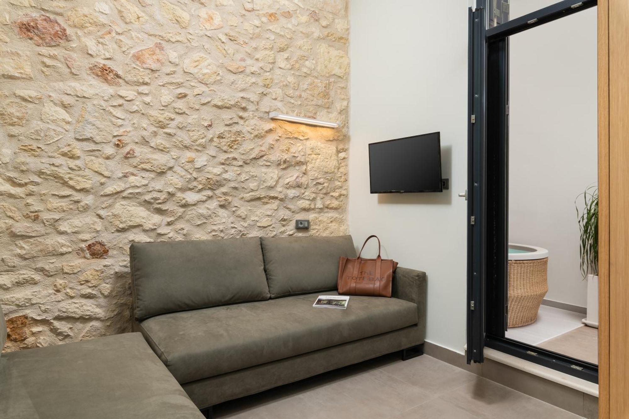 The Alma City Hotel Hriszí Aktí Haniá Kültér fotó