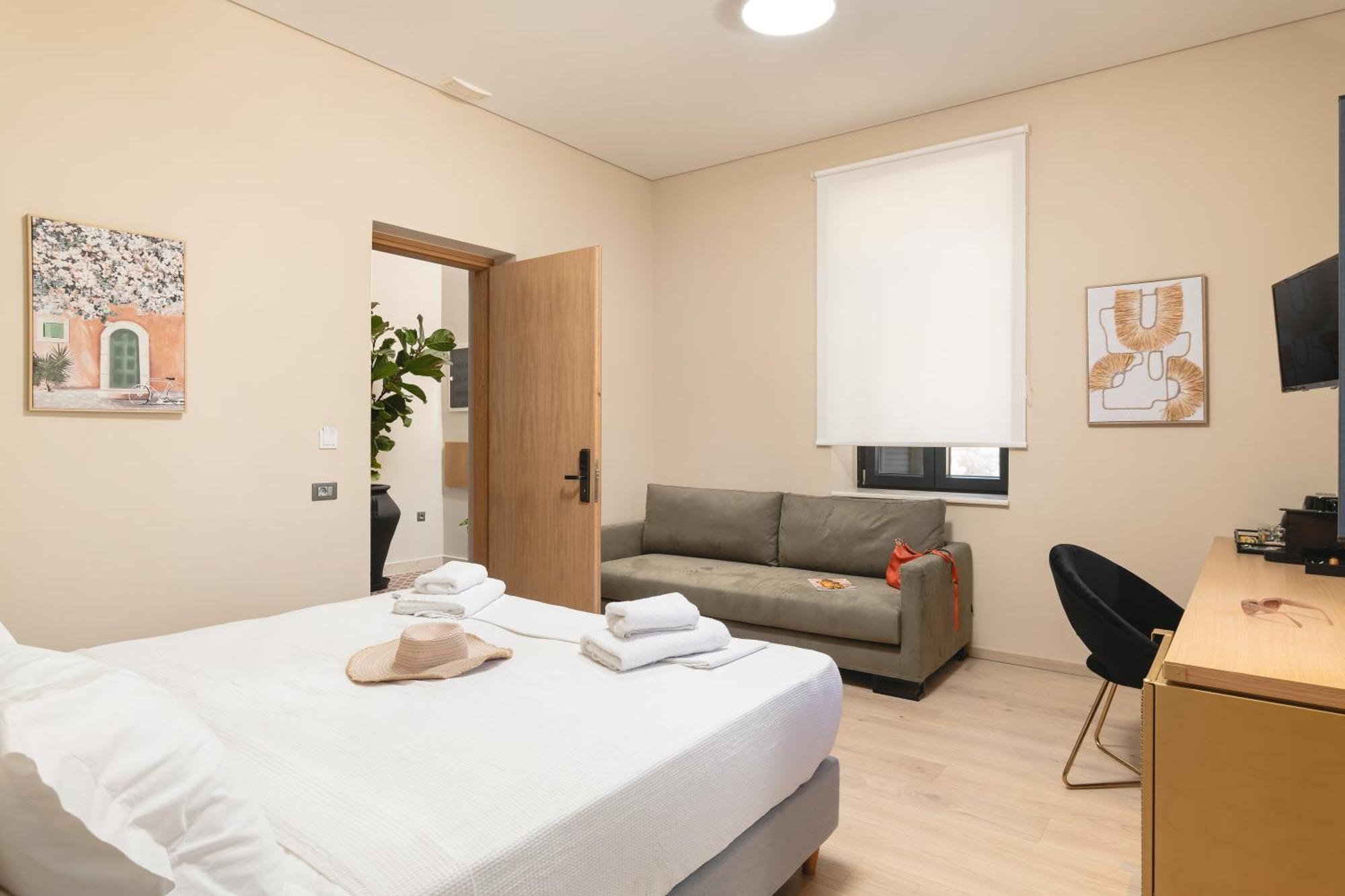The Alma City Hotel Hriszí Aktí Haniá Kültér fotó