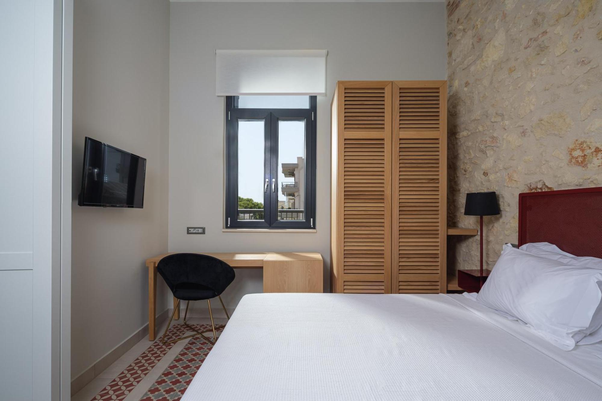The Alma City Hotel Hriszí Aktí Haniá Kültér fotó
